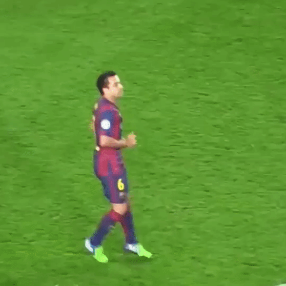 Xavi Scanning GIF